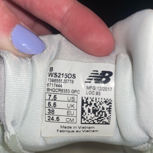 new balance sneakers - Picture 3 of 3